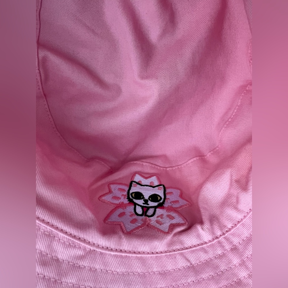 🐱Tokidoki Sakura Celebration Bucket Hat | Reversible | Hello Kitty and Friends - Picture 16 of 17